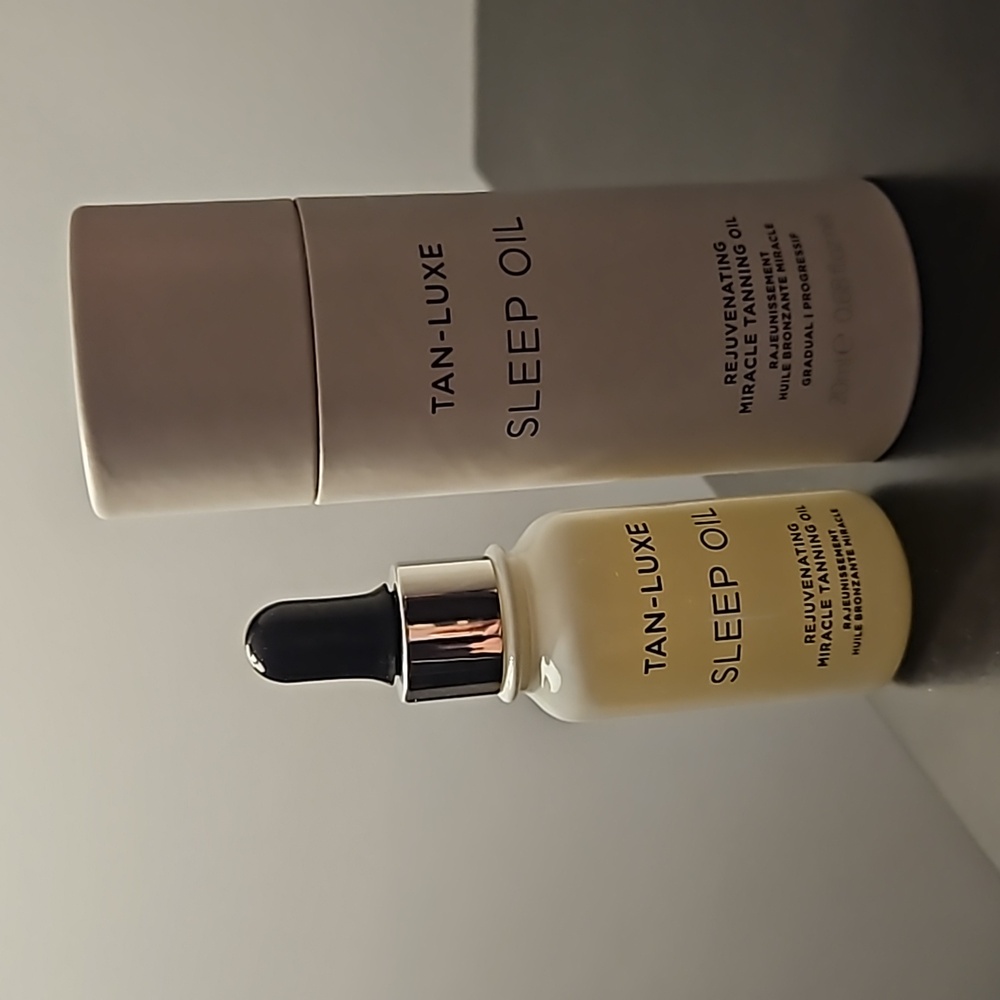 NEW face tanner Tan Luxe Sleep Oil